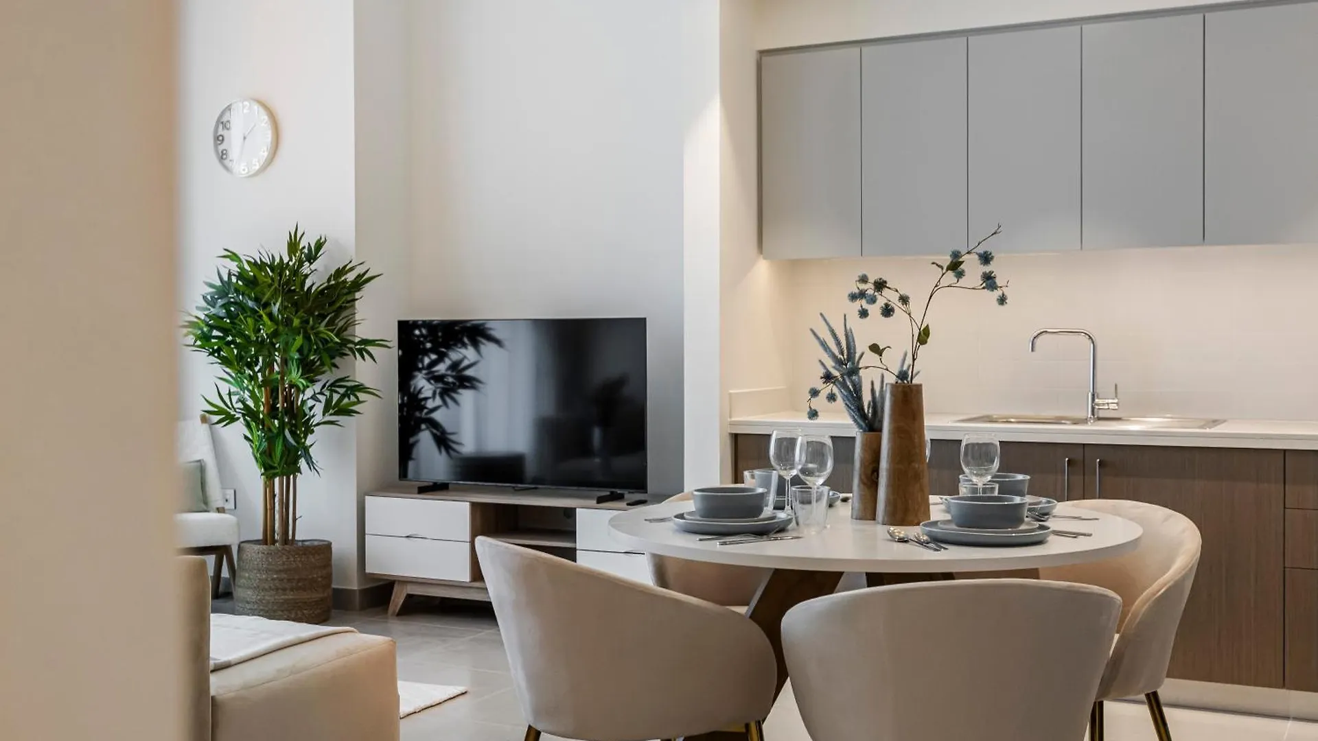 דובאי Downtown Luxury Stylish 1Br Apartment